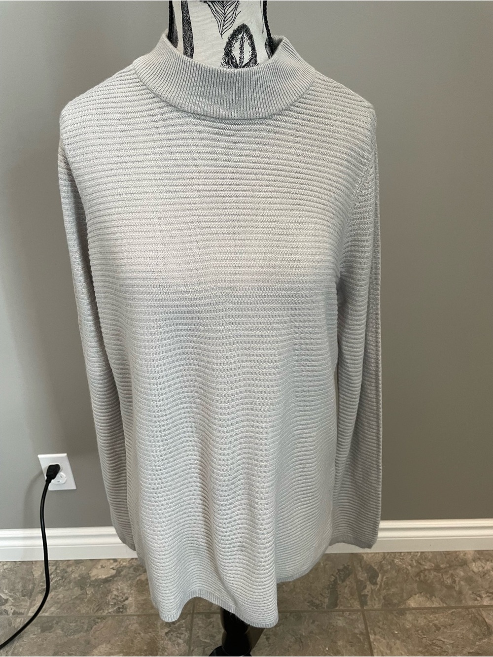 VERO MODA - Light Gray Ribbed Mock Neck Women’s Sweater